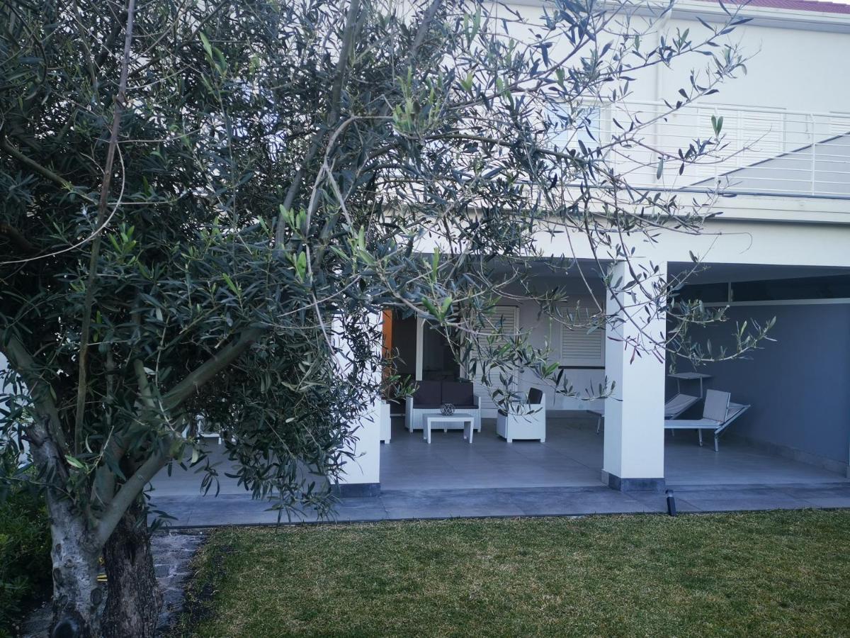 La Casa Dei Capperi - The House Of Capers 1 Apartment Acireale Bagian luar foto