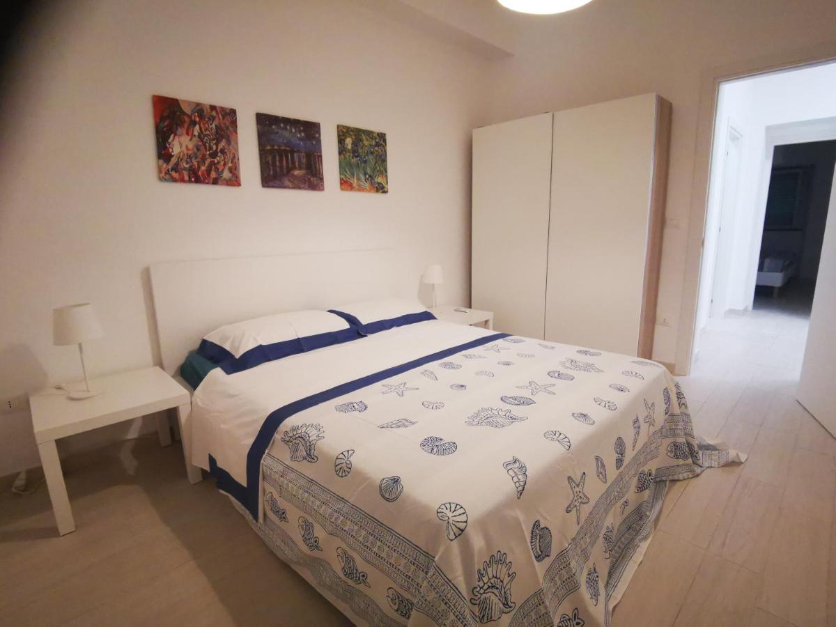 La Casa Dei Capperi - The House Of Capers 1 Apartment Acireale Bagian luar foto