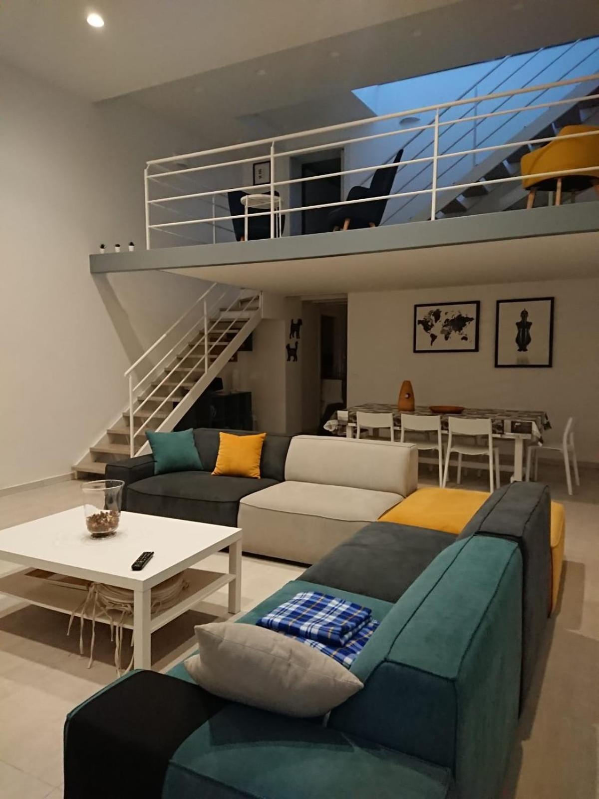 La Casa Dei Capperi - The House Of Capers 1 Apartment Acireale Bagian luar foto
